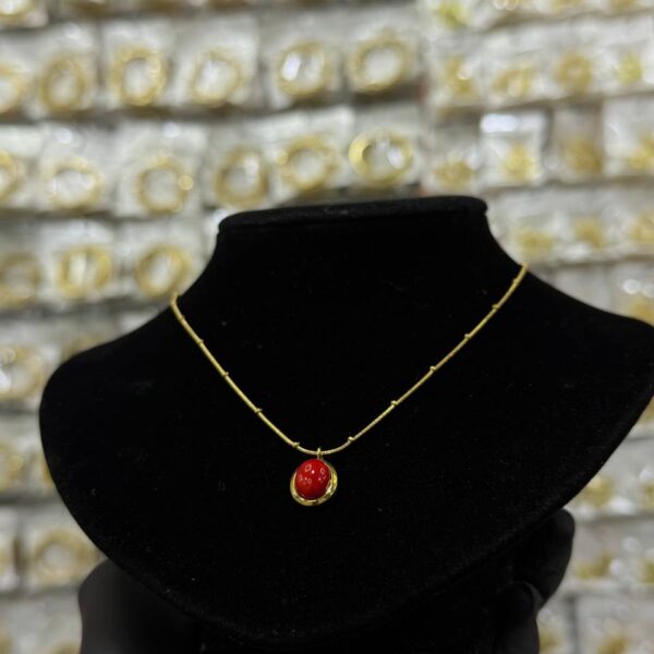 Collier médaillon rond